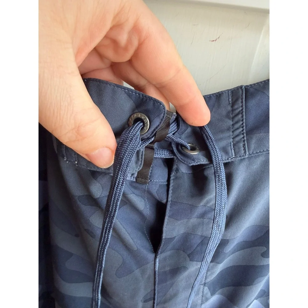 Patagonia‎ Men's Navy Tropical Print Stretch Planning Board Short 19